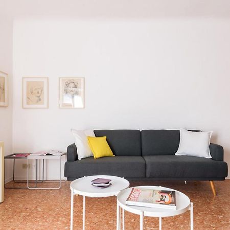 Siri Master Guest Apartment Milano Exteriör bild